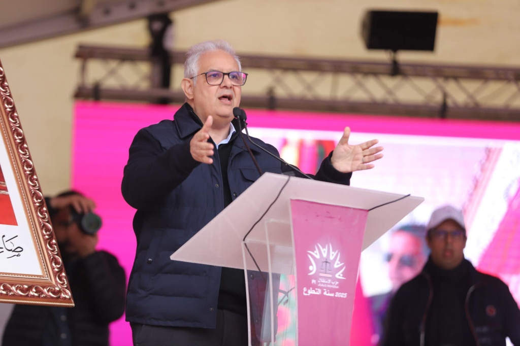 بركة يلغي نشاطه الانتخابي بالعرائش تضامناً مع متضرري حريق “القلعيين”