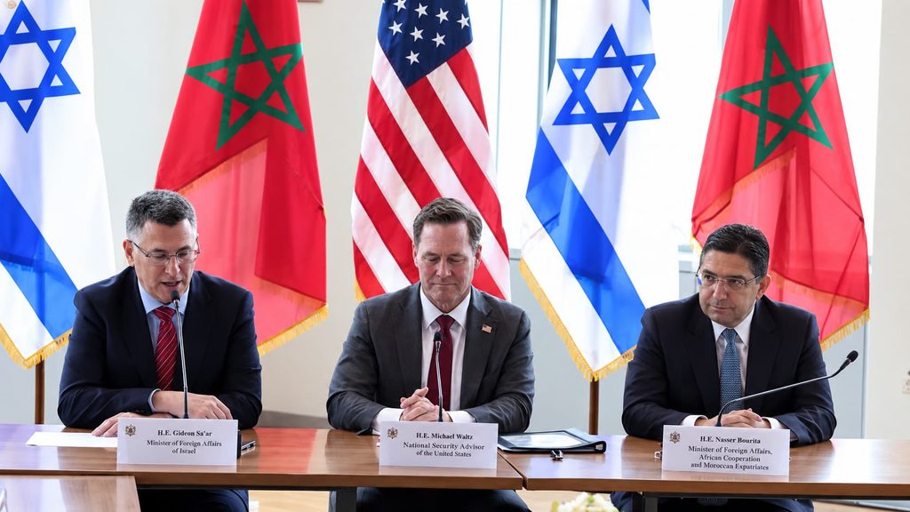 المغرب وإسرائيل يرفعان التمثيل الدبلوماسي لمستوى السفارات وتبادل السفراء
