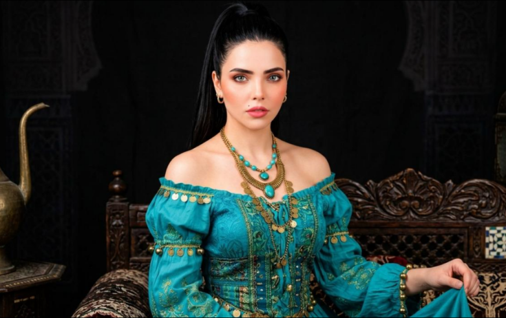 “قنديل لالة”.. فاطمة الزهراء أحرار تجسد “بوعارة” على خشبة المسرح