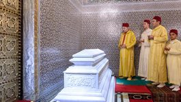الملك يترأس حفلا دينيا لإحياء ذكرى وفاة الملك الحسن الثاني