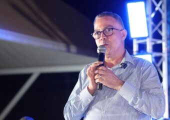 لقجع يدعو لمحاسبة المنتخبين مباشرة بعد الاقتراع ويعرض تفاصيل برنامج البام