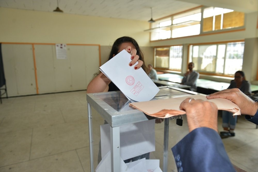 انتخابات.. 227 برلمانياً يَسعون لتثبيت مقاعدهم و28 حزباً في سباق التنافس