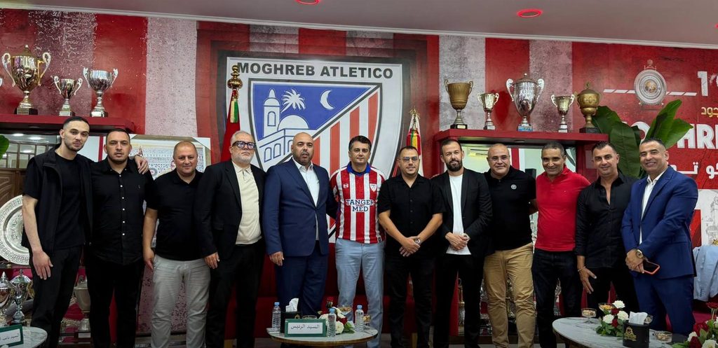تحركات مكثفة لإدارة المغرب التطواني لإنهاء أزمة منع القيد بـ”الفيفا”