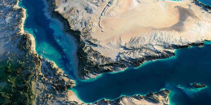 مليارات السويس تحت رحمة باب المندب.. هل يتكرر سيناريو 2023؟