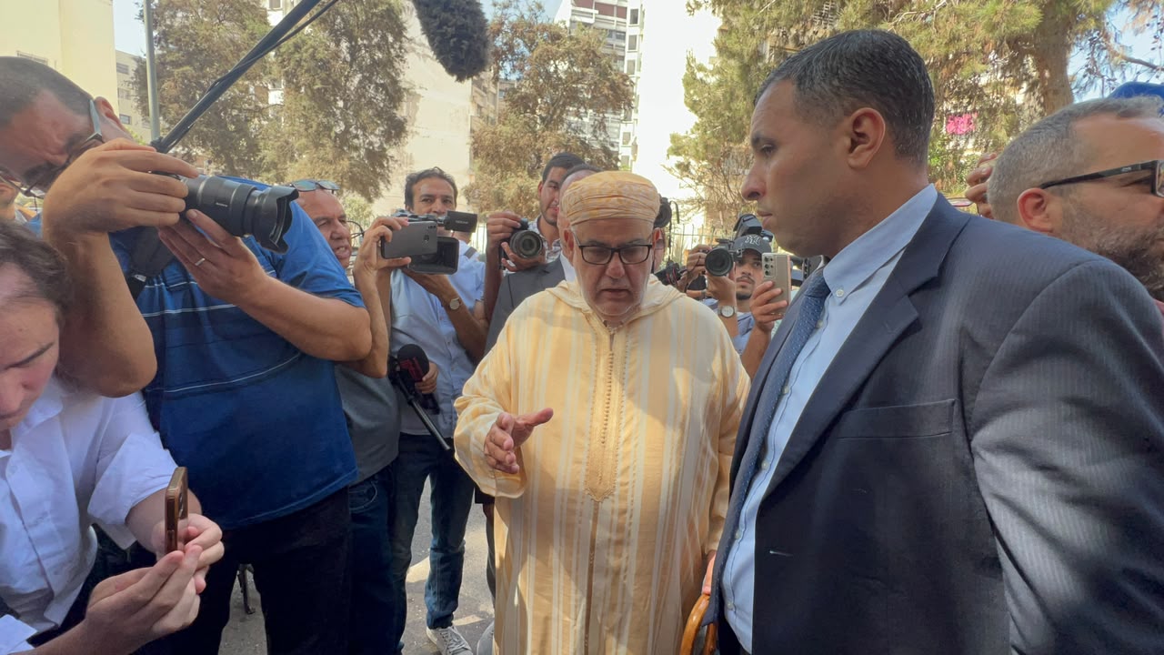 منع تصوير تصويت بنكيران وبنعبدالله مقابل السماح لسياسيين آخرين يثير الجدل
