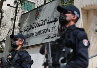 غزة تنتخب.. لجنة الانتخابات تعتزم توفير نحو 110 مراكز اقتراع والأمن التحدي الأبرز