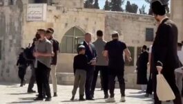 بن غفير يقتحم المسجد الأقصى