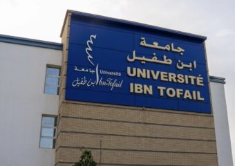 ابن طفيل تراهن على الذكاء الاصطناعي والسيارات والطيران لتعزيز إدماج الخريجين