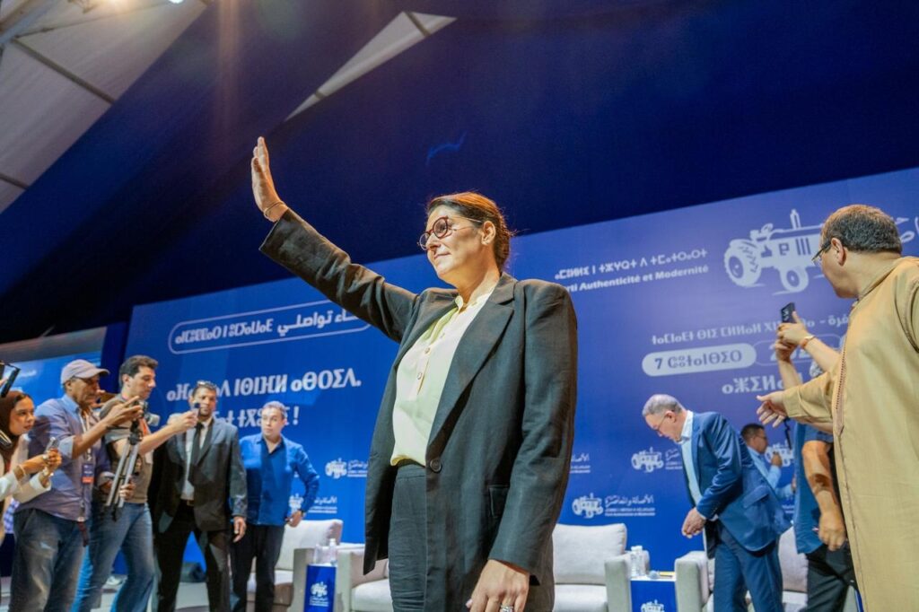المنصوري.. “ابنة الباشا” التي كسرت الأعراف وأوصلت المرأة لرئاسة الحكومة المغربية