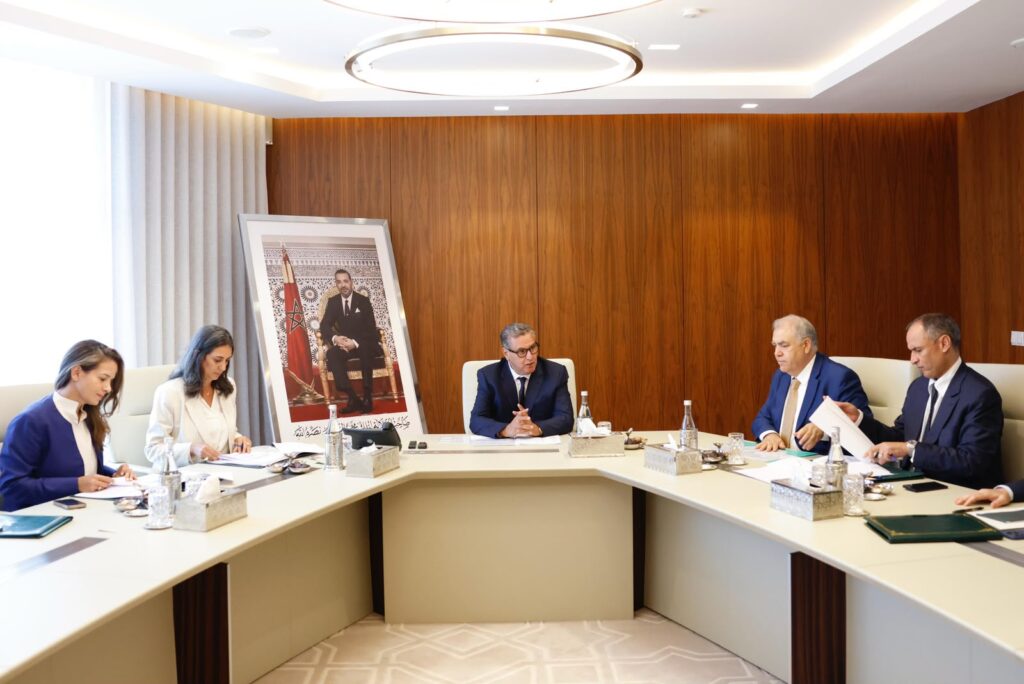 برئاسة أخنوش.. الحكومة تبحث تداعيات الشرق الأوسط وتقرر مواصلة دعم النقل
