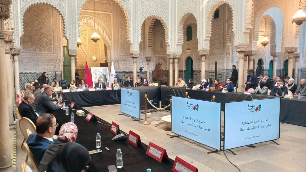 معزوز يستعرض تجميل وجه الجهة.. 84 روبورتاجًا ولوحة إشهارية و180 وصلة إذاعية