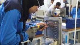 المقاولات الصغرى تطالب الحكومة الجديدة بتسهيل التمويل وتفعيل حصة 20% من الصفقات