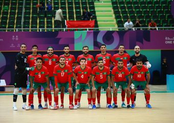 “أسود” القاعة يضعون اخر اللمسات