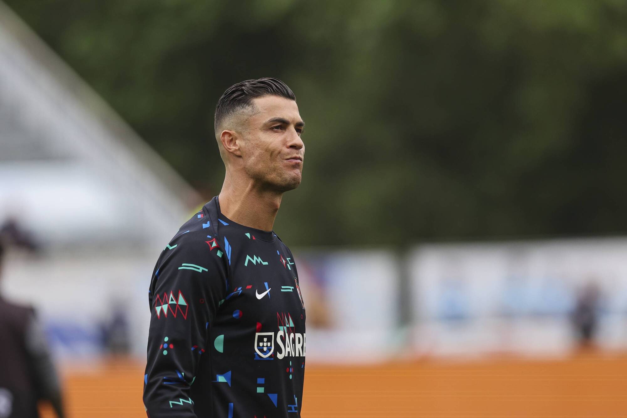 الاتحاد البرتغالي يوقف رونالدو مؤقتا ويفتح تحقيقا انضباطيا بحقه الاتحاد البرتغالي يوقف رونالدو مؤقتا ويفتح تحقيقا انضباطيا بحقه