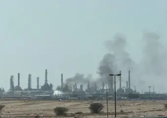 السعودية تواجه هجمات جديدة بصواريخ ومسيرات