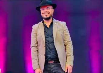 يستحضر محطات من حياته.. صويلح يخوض أول تجربة “وان مان شو” بـ”+40″