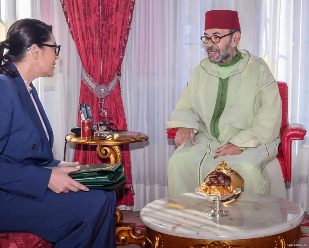 عاجل/الملك يستقبل المنصوري للاطلاع على مراحل تشكيل الحكومة الجديدة