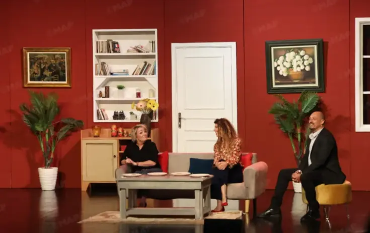 عرض الكوميديا المسرحية “Le Rôti” بالبيضاء