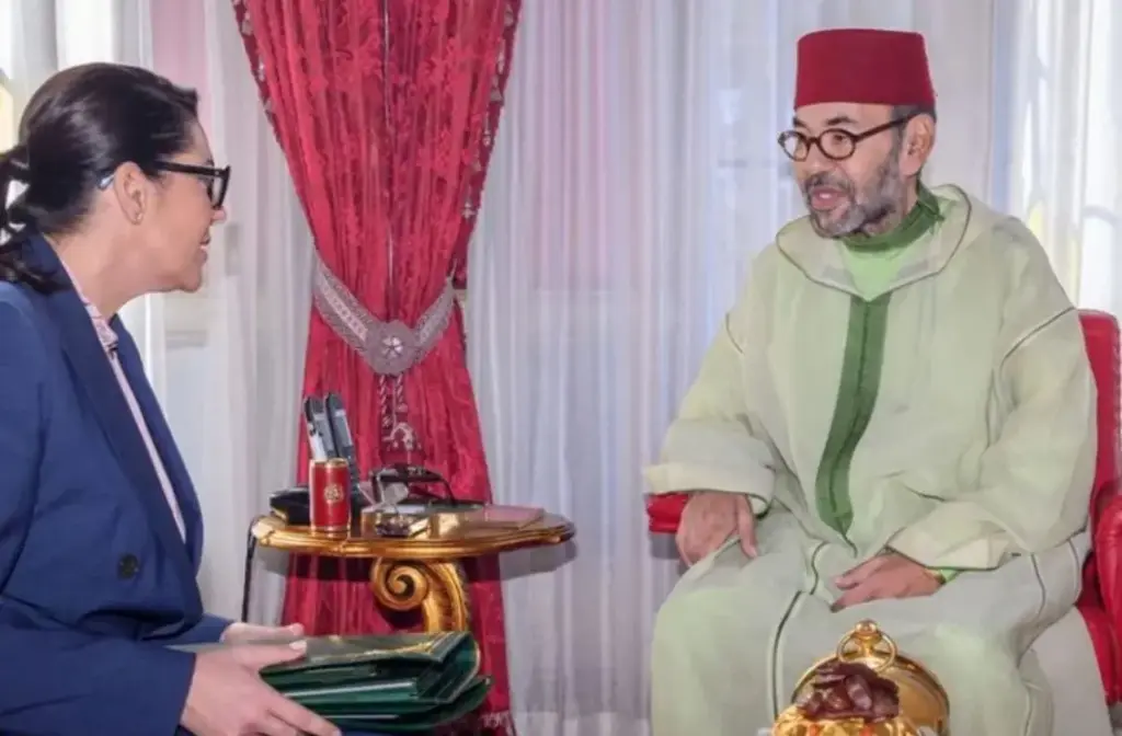 الحكومة الجديدة.. أسماء وزارية تواصل مهامها في قطاعات رئيسية