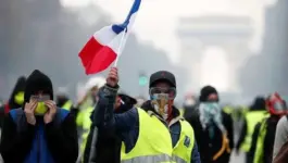 المظاهرات تتحول إلى أعمال عنف بفرنسا