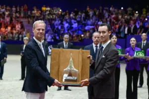 ولي العهد يترأس حفل تسليم الجائزة الكبرى للملك محمد السادس للقفز على الحواجز