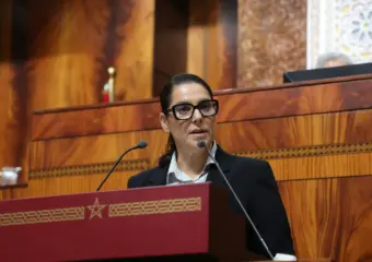 “صفر انقطاع” ومواصلة “الريادة”.. المنصوري تعرض تعهدات الحكومة في التعليم