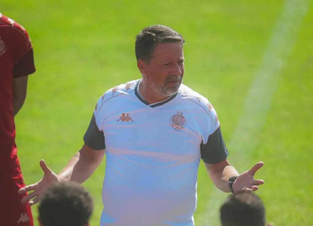 التعادل أمام أمل تيزنيت يُقرِّب البرتغالي باولو سيرجيو من الرحيل عن الوداد