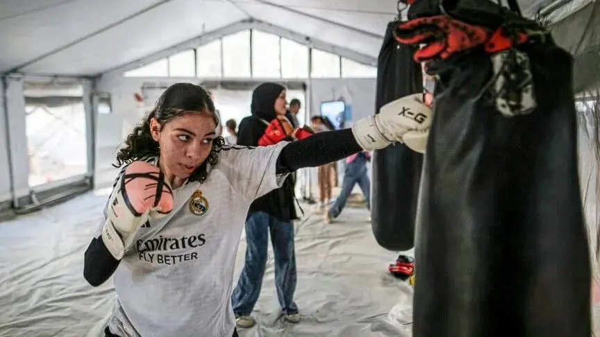 ملاكمة في خيمة.. فتيات غزة يتحدين الحرب ونقص الإمكانات