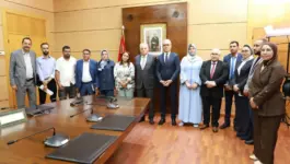 بنعبد الله يلتقي النقابات التعليمية الخمس لبحث أوضاع مربيات ومربي التعليم الأولي