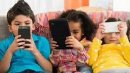 اليونان تقر حظر شبكات التواصل الاجتماعي على الأطفال