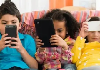 اليونان تقر حظر شبكات التواصل الاجتماعي على الأطفال