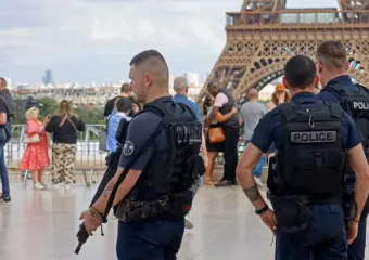 مسلح يصيب أشخاصا بالرصاص ضواحي باريس