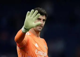 كورتوا خارج كلاسيكو الليلة بسبب الإنفلونزا
