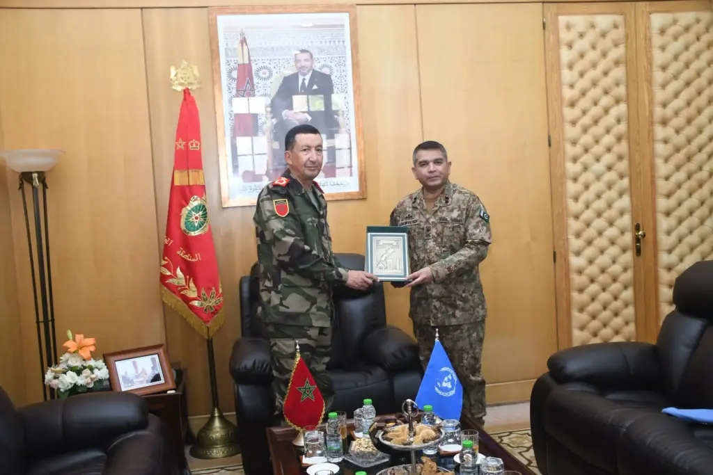 قائد “المينورسو” الجديد يستهل مهامه بلقاء المفتش العام للقوات المسلحة الملكية