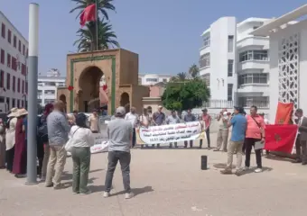 دكاترة يعتصمون أمام وزارة العدل للمطالبة بالإدماج المباشر في مهنة العدول