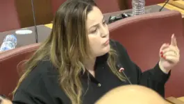 رجواني تطالب بتوحيد الكتب المدرسية وطنيا وفرض ضرائب أكبر على المنعشين العقاريين