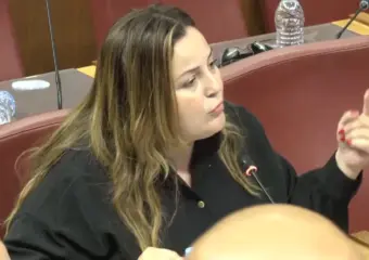 رجواني تطالب بتوحيد الكتب المدرسية وطنيا ورفع الضرائب على المنعشين العقاريين