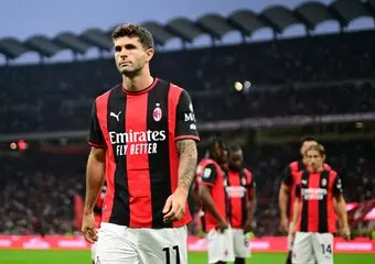 ميلان يمدد عقد الأمريكي بوليسيتش