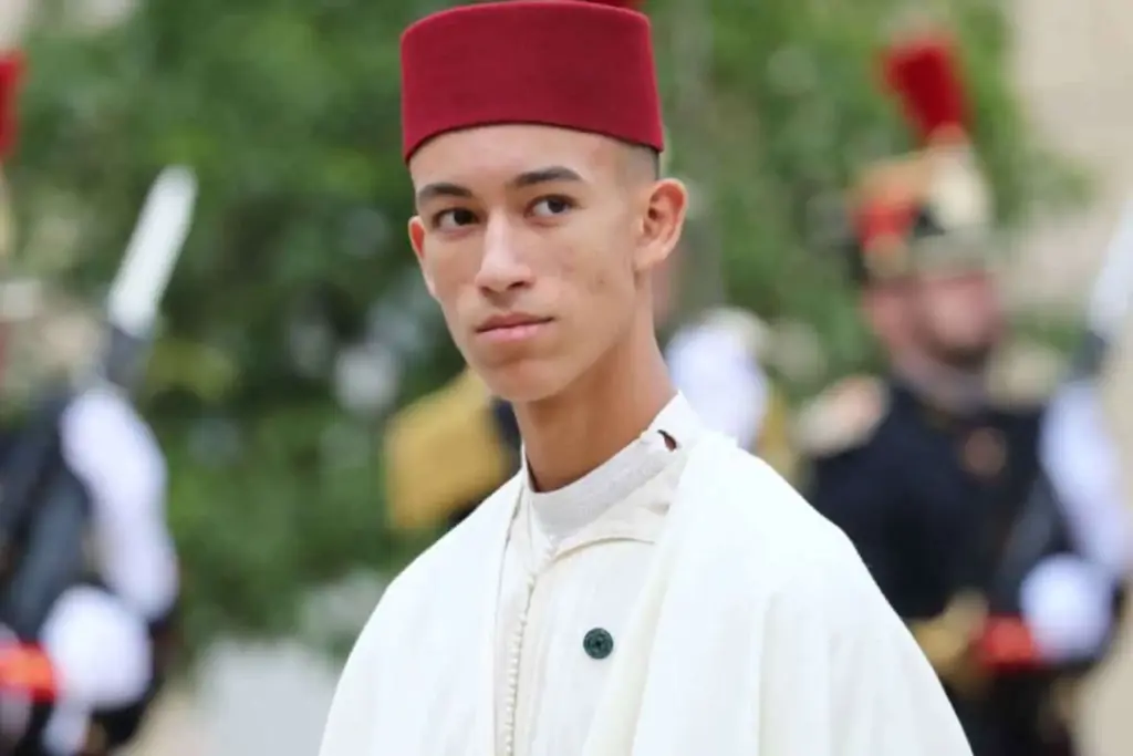 الأمير مولاي الحسن يعطي انطلاقة عمليات أول محطة للحاويات بميناء الناظور